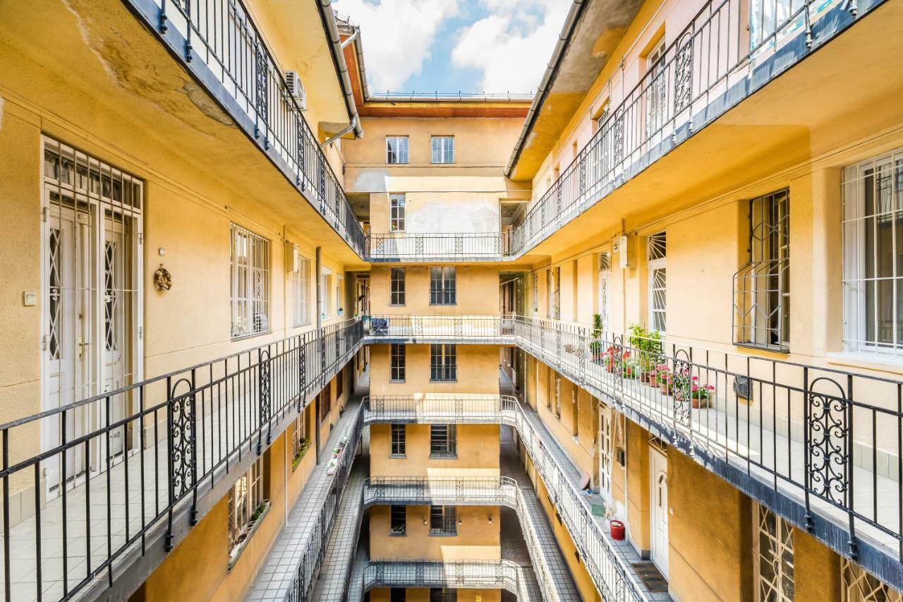 BpR Fleur Créme Apartment Budapest Eksteriør billede